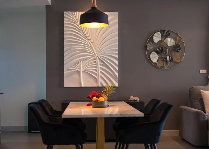 Happy Apartment On Karon Beach